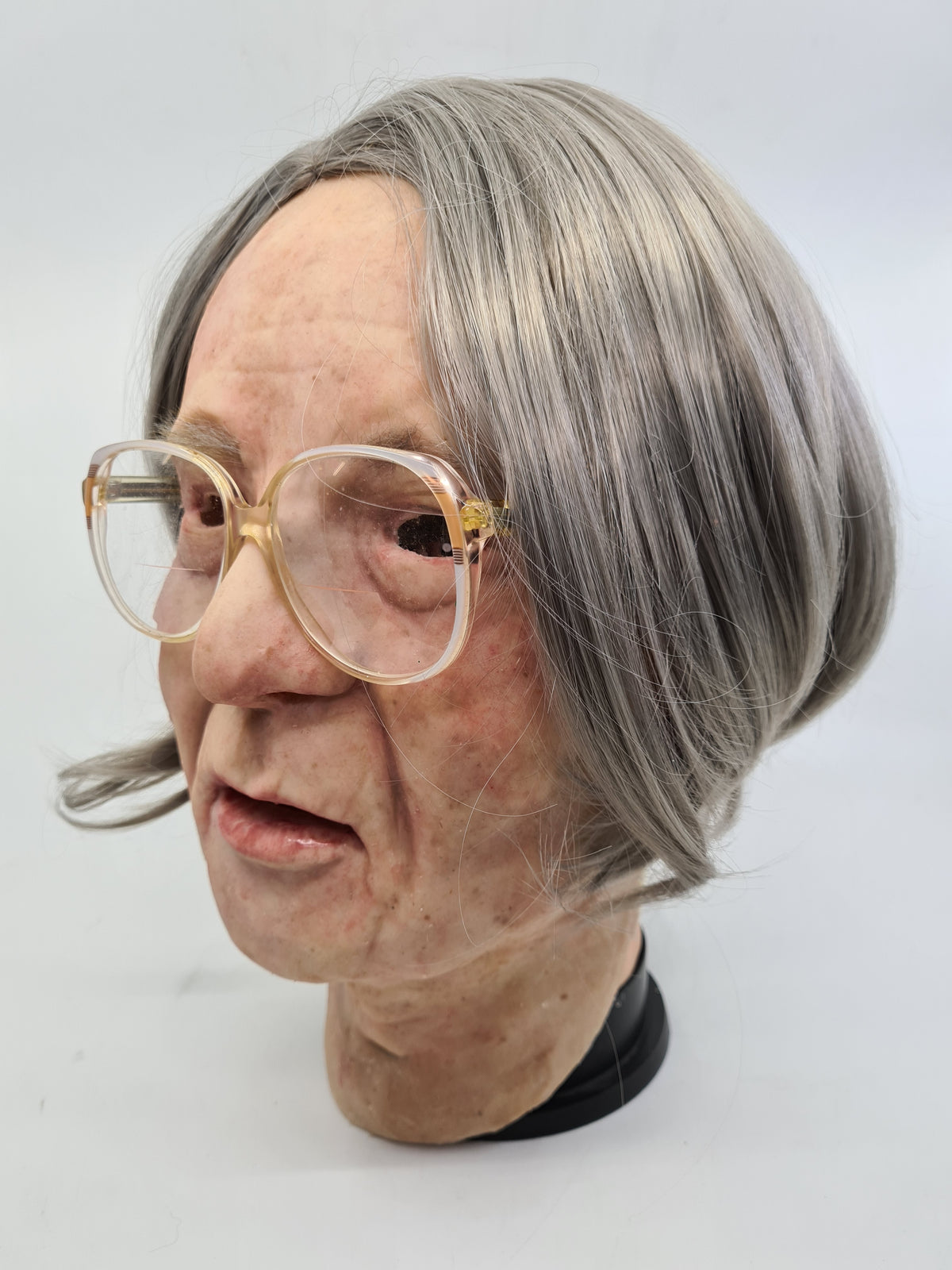MCLA090 Gertrud Weiss - CLA Facial Overlay